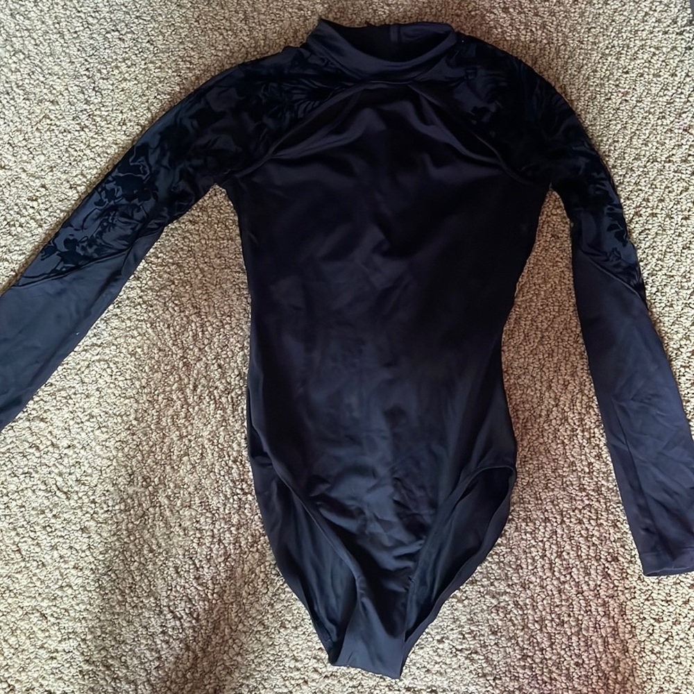 Soft Elegance Zip Front Lace Back Short Sleeve Leotard (Black) main image 1